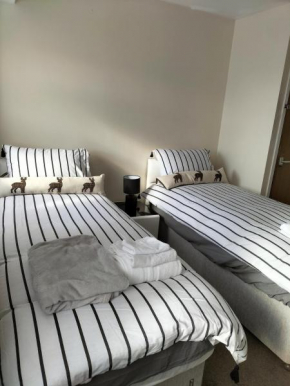 Remaj Service Accomodation 3bedroom, 5beds, Sleep 6